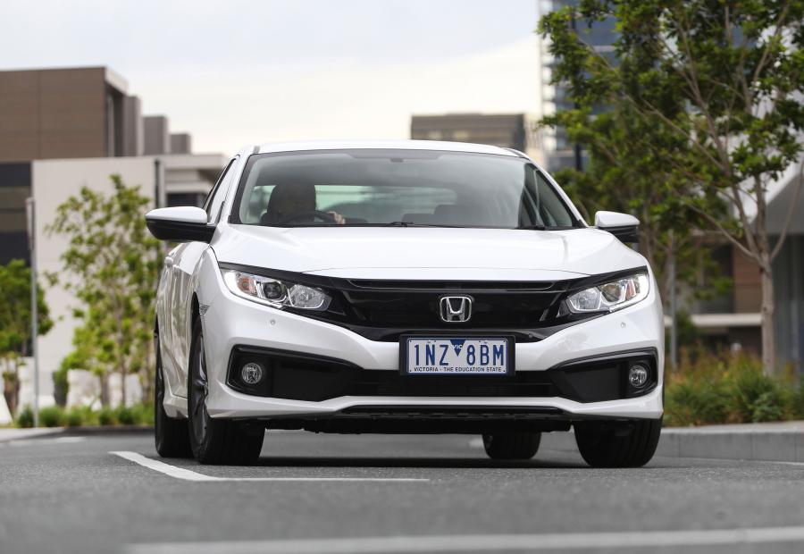  Honda Civic VTi-S Sedan (FC) 2019 года  (AU) (фото 2 из 28)